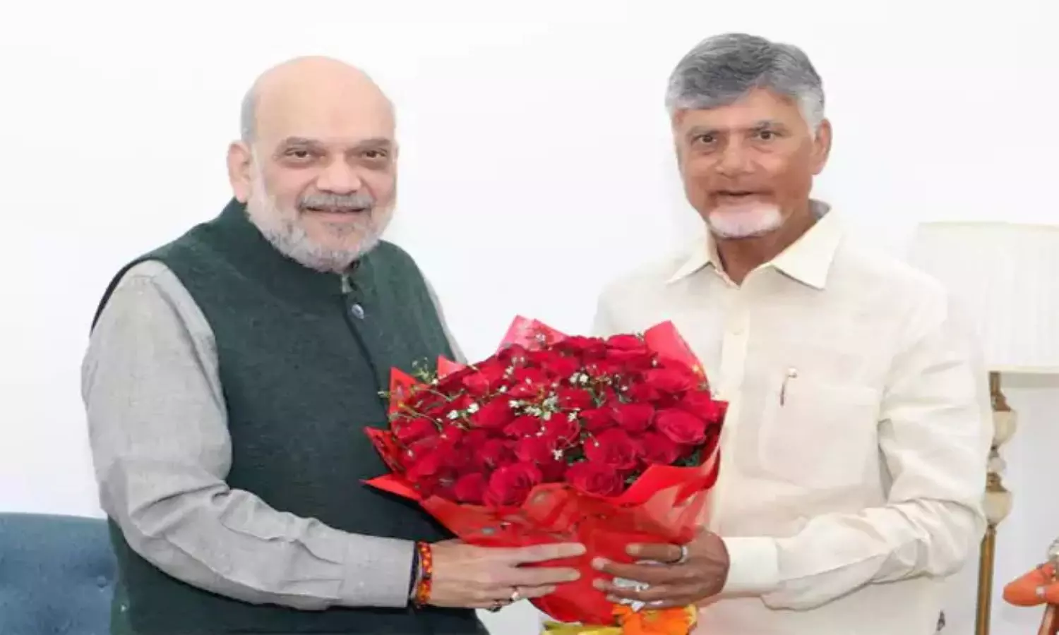 CM Chandrababu: అమరావతికి చట్టబద్ధత కల్పించండి CM Chandrababu: అమరావతికి చట్టబద్ధత కల్పించండి