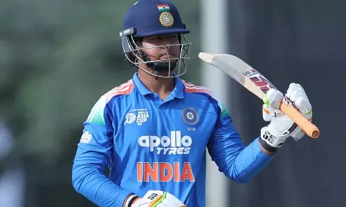 India U19 : కెప్టెన్గా వైభవ్ సూర్యవంశీ తొలి సిరీస్లోనే జైత్రయాత్ర..క్లీన్ స్వీప్తో వరల్డ్ కప్ వార్నింగ్! India U19 : కెప్టెన్గా వైభవ్ సూర్యవంశీ తొలి సిరీస్లోనే జైత్రయాత్ర..క్లీన్ స్వీప్తో వరల్డ్ కప్ వార్నింగ్!