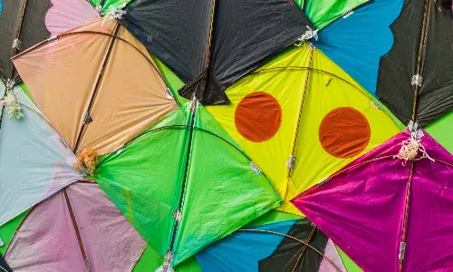 Happy Sankranti: సంక్రాంతి సందడి మొదలైంది! మీ బంధుమిత్రులకు పంపాల్సిన హృదయపూర్వక సంక్రాంతి 2026 శుభాకాంక్షలు ఇక్కడ ఉన్నాయి! Happy Sankranti: సంక్రాంతి సందడి మొదలైంది! మీ బంధుమిత్రులకు పంపాల్సిన హృదయపూర్వక సంక్రాంతి 2026 శుభాకాంక్షలు ఇక్కడ ఉన్నాయి!