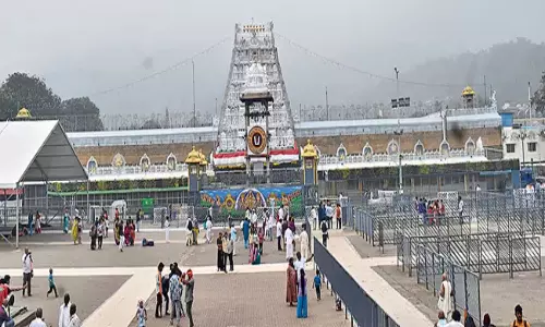 Tirumala: తిరుమలలో సరికొత్త రికార్డుల పర్వం.. 2025లో స్వామివారి వైభవం విశ్వవ్యాప్తం!