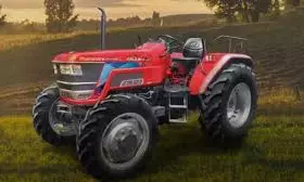 Rural India Booms: 2025లో రికార్డు స్థాయిలో ట్రాక్టర్ల అమ్మకాలు.. అన్నదాత కొనుగోలు శక్తికి నిదర్శనం! Rural India Booms: 2025లో రికార్డు స్థాయిలో ట్రాక్టర్ల అమ్మకాలు.. అన్నదాత కొనుగోలు శక్తికి నిదర్శనం!