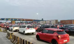 Hyderabad: మొదలైన సంక్రాంతి పండుగ రద్దీ.. సొంతూళ్లకు బయల్దేరుతున్న నగరవాసులు