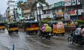 AP Rains Alert: తీరం దాటిన వాయుగుండం.. ఏపీలో ఆ జిల్లాలకు వర్ష సూచన! తెలంగాణలో గజగజ వణికిస్తున్న చలి!