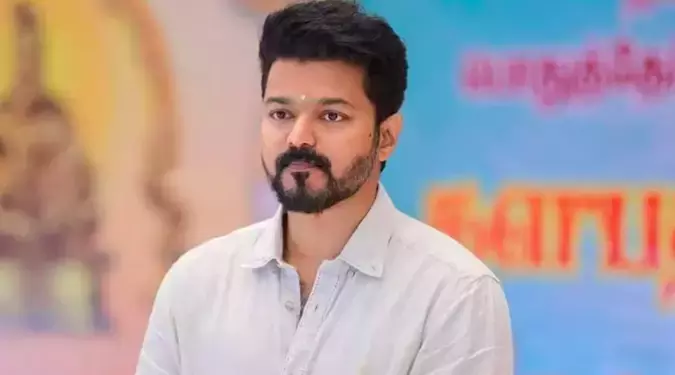 సీబీఐ విచారణకు హాజరైన టీవీకే అధ్యక్షుడు విజయ్