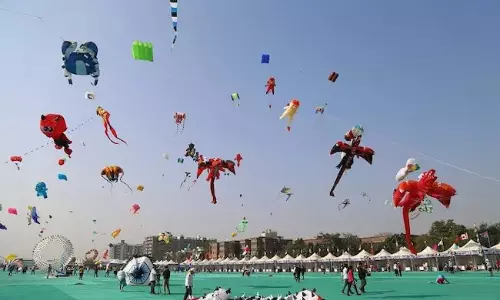 International Kite Festival: అహ్మదాబాద్‌ కైట్ ఫెస్టివల్‌లో ప్రధాని మోదీ సందడి..