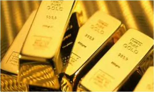 Gold Rate Today: పండగ వేళ.. రికార్డు స్థాయిల నుంచి దిగొచ్చిన బంగారం, వెండి ధరలు..నేటి ధరలు ఎలా ఉన్నాయంటే?