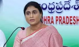 YS Sharmila: మహిళలకు రూ.1500 ఎప్పుడు ఇస్తారు.!!