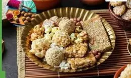 Makar Sankranti నువ్వుల లడ్డూలే ఎందుకు తినాలి? సూర్యుడు-శని మధ్య ఉన్న ఆ రహస్యం మీకు తెలుసా?