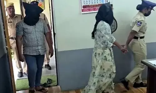 Karimnagar Honeytrap: ఇన్‌స్టాగ్రామ్ వల.. అపార్ట్‌మెంట్‌లో హనీట్రాప్: కరీంనగర్ దంపతుల బాగోతం బట్టబయలు..!!