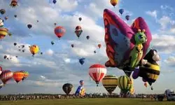 Hot Air Balloon Festival Starts in Hyderabad: గోల్కొండ చెంత హాట్ ఎయిర్ బెలూన్ ఫెస్టివల్ షురూ!