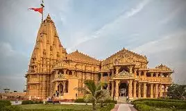 Somnath Temple: సముద్ర తీరాన వెలిసిన ఆధ్యాత్మిక అద్భుతం.. సోమనాథ్ జ్యోతిర్లింగ విశేషాలు మీకు తెలుసా?
