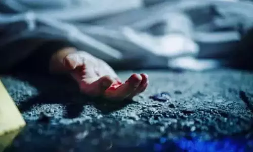 Borabanda: బోరబండలో దారుణ హత్య.. భార్యను రోకలి బండతో కొట్టి చంపిన భర్త