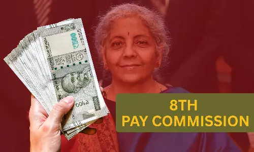 8th Pay Commission: కేంద్ర ప్రభుత్వ ఉద్యోగులకు బంపర్ ఆఫర్.. జీతాలు ఎంత పెరగనున్నాయో తెలుసా?