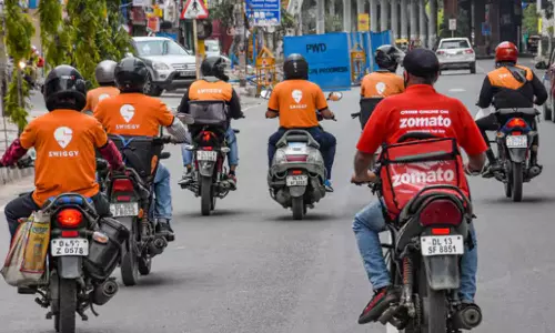 Swiggy CEO: డెలివరీ ఉద్యోగాలు కేవలం గిగ్ వర్క్ మాత్రమే కాదు.. రోహిత్ కపూర్ సంచలన వ్యాఖ్యలు!