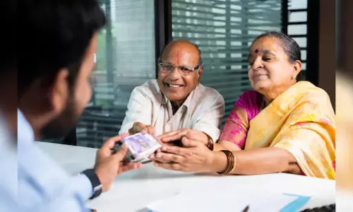 Atal Pension Yojana:  కేంద్రం కీలక నిర్ణయం.. 2031 వరకు అటల్ పెన్షన్ యోజన పొడిగింపు.. అసంఘటిత రంగ కార్మికులకు భారీ ఊరట!
