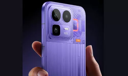 Realme Neo 8: రియల్మి కొత్త ఫోన్.. 8,000mAh బ్యాటరీతో దిగేసింది.. ధర ఎంతంటే..? Realme Neo 8: రియల్మి కొత్త ఫోన్.. 8,000mAh బ్యాటరీతో దిగేసింది.. ధర ఎంతంటే..?