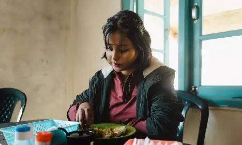 Weight Gain Reasons : తక్కువ తిన్నా బరువు పెరుగుతున్నారా? అసలు కారణం తెలిస్తే షాక్ అవుతారు