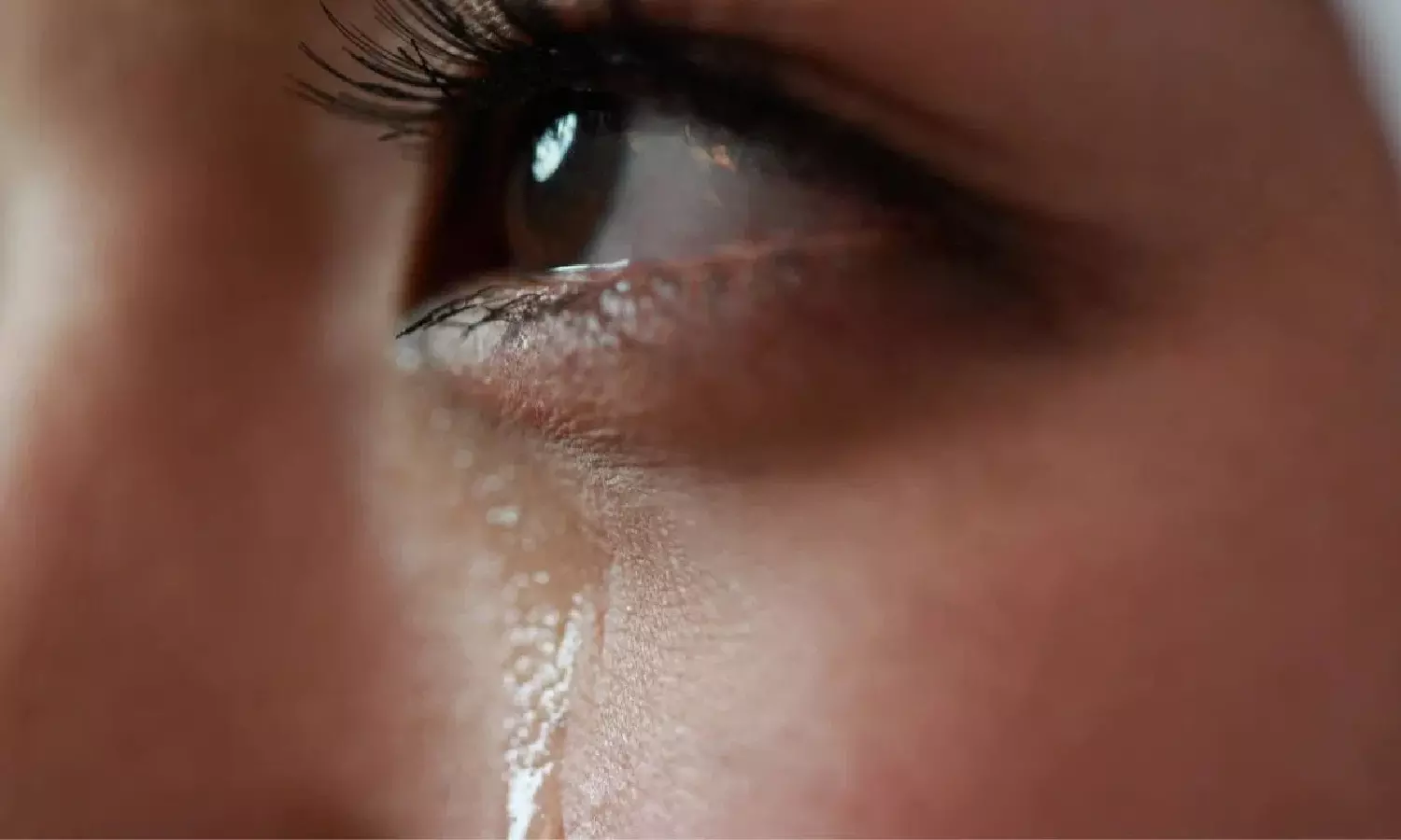 Watery Eyes : కళ్ల నుంచి పదే పదే నీరు కారుతోందా? అయితే మీరు ప్రమాదంలో ఉన్నట్లే Watery Eyes : కళ్ల నుంచి పదే పదే నీరు కారుతోందా? అయితే మీరు ప్రమాదంలో ఉన్నట్లే