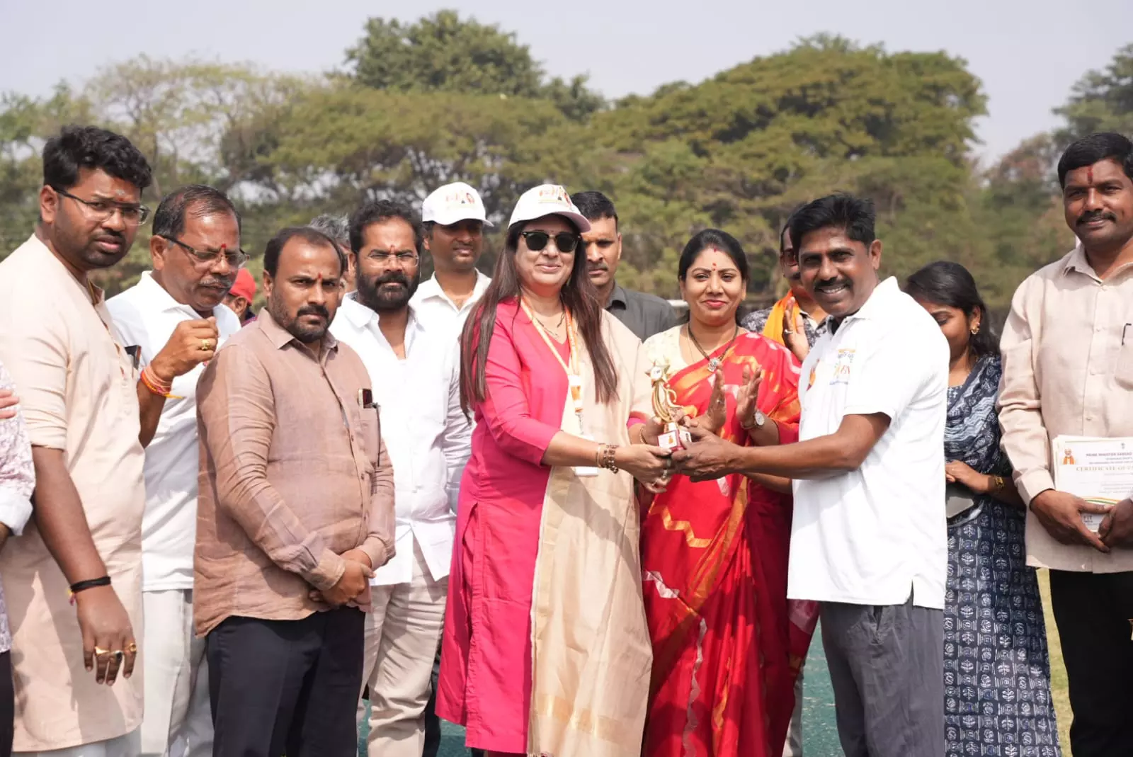 7 వికెట్ల తేడాతో విజయక్రాంతి జట్టుపై విజయం సాధించిన హెచ్ఎంటివి 7 వికెట్ల తేడాతో విజయక్రాంతి జట్టుపై విజయం సాధించిన హెచ్ఎంటివి