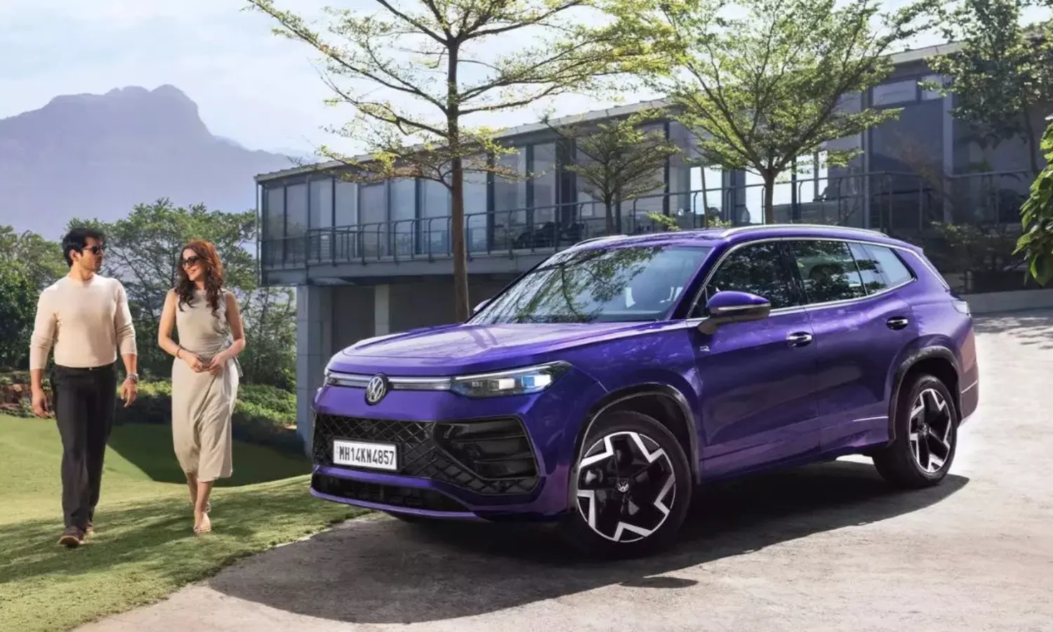 Volkswagen Tayron : ఫార్చ్యూనర్కు చుక్కలు చూపించే కారు వచ్చేస్తోంది..సేఫ్టీలో 5-స్టార్ రేటింగ్, హైటెక్ ఫీచర్లు Volkswagen Tayron : ఫార్చ్యూనర్కు చుక్కలు చూపించే కారు వచ్చేస్తోంది..సేఫ్టీలో 5-స్టార్ రేటింగ్, హైటెక్ ఫీచర్లు