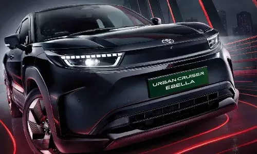 Toyota : ఒక్కసారి ఛార్జింగ్ చేస్తే 543కి.మీ..రూ.25 వేలకే టయోటా తొలి ఎలక్ట్రిక్ ఈవీ బుకింగ్ Toyota : ఒక్కసారి ఛార్జింగ్ చేస్తే 543కి.మీ..రూ.25 వేలకే టయోటా తొలి ఎలక్ట్రిక్ ఈవీ బుకింగ్