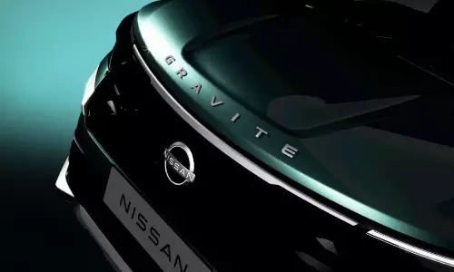 Nissan Gravite MPV : రూ.6 లక్షలకే 7 సీటర్ కారు..నిస్సాన్ నుంచి అదిరిపోయే బడ్జెట్ ఫ్యామిలీ ప్యాక్ Nissan Gravite MPV : రూ.6 లక్షలకే 7 సీటర్ కారు..నిస్సాన్ నుంచి అదిరిపోయే బడ్జెట్ ఫ్యామిలీ ప్యాక్