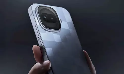 iQOO 15R: షూట్ చేయండి.. ఆడుకోండి.. 200MP కెమెరా, స్నాప్‌డ్రాగన్ ప్రాసెసర్‌తో iQOO 15R ఎంట్రీ..!