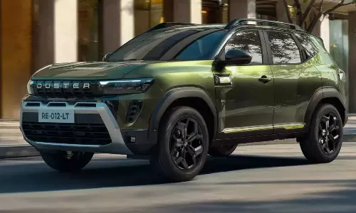 Renault Duster 2026: అదిరే లుక్.. అదిరిపోయే హైబ్రిడ్ టెక్నాలజీ..2026 రెనాల్ట్ డస్టర్ ఫీచర్లు ఇవే..!