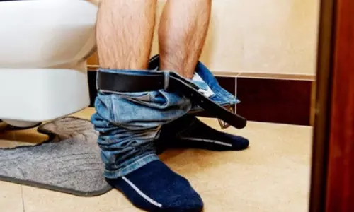 Viral Video: తన మలాన్ని అమ్మి రూ.లక్షలు సంపాదిస్తున్న యువకుడు.. ఇది సరదాకోసం కాదు!