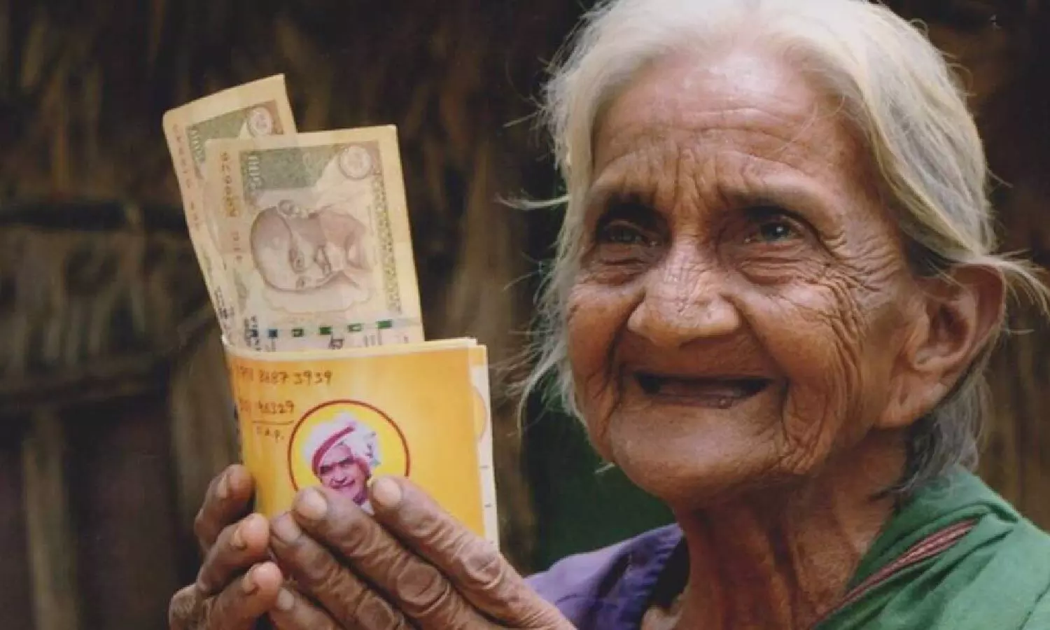 NTR Bharosa : ఏపీ వాసులకు అదిరిపోయే న్యూస్.. నేడు వాళ్ల అకౌంట్లో డబ్బులు NTR Bharosa : ఏపీ వాసులకు అదిరిపోయే న్యూస్.. నేడు వాళ్ల అకౌంట్లో డబ్బులు