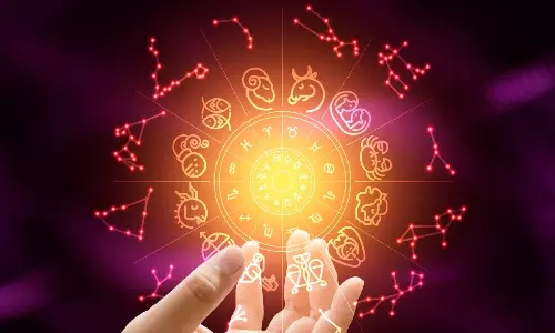 Powerful Rajayoga 2026: పవర్ఫుల్ రాజయోగం 2026.. 4 గ్రహాల కలయికతో ఈ రాశులకు డబుల్ జాక్పాట్ Powerful Rajayoga 2026: పవర్ఫుల్ రాజయోగం 2026.. 4 గ్రహాల కలయికతో ఈ రాశులకు డబుల్ జాక్పాట్