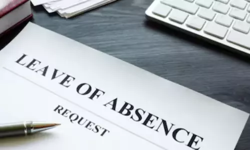 Viral News: ‘పెళ్లి ఎమర్జెన్సీ కాదు’ అన్న బాస్… నిశ్చితార్థానికి ముందు ఉద్యోగిపై ఒత్తిడి Viral News: ‘పెళ్లి ఎమర్జెన్సీ కాదు’ అన్న బాస్… నిశ్చితార్థానికి ముందు ఉద్యోగిపై ఒత్తిడి