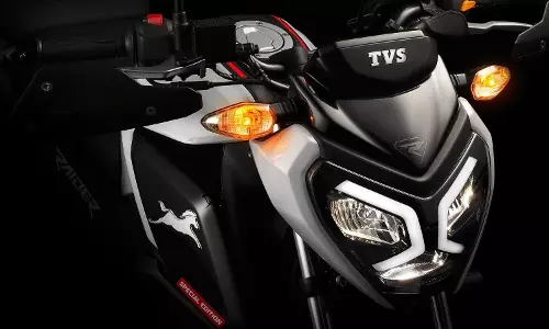 TVS Raider 125: యువత ఫేవరెట్ రైడర్‌కు ధరల సెగ.. టీవీఎస్ కీలక నిర్ణయం..!