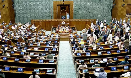Parliament Budget Session: లోక్‌సభలో విపక్ష ఎంపీలపై సస్పెన్షన్‌