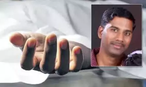 విశాఖలో విషాదం: జన్మభూమి ఎక్స్‌ప్రెస్ కింద పడి చీఫ్ ఇంజినీర్ ఆత్మహత్య.. సూసైడ్ నోట్ లభ్యం..!