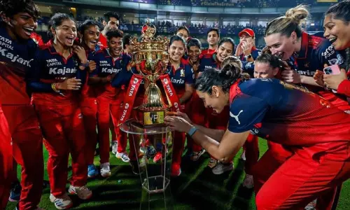 WPL 2026 Prize Money :  మరోసారి డబ్ల్యూపీఎల్ ఛాంపియన్‎గా ఆర్సీబీ..మంధాన సేన పై కోట్ల వర్షం