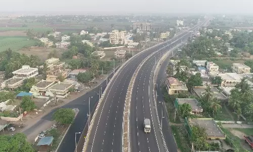 AP Development : బడ్జెట్ తర్వాత ఏపీకి కేంద్రం మరో బంపర్ ఆఫర్..మచిలీపట్నం పోర్టుకు సిక్స్ లేన్ రోడ్డు