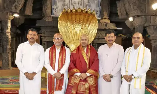 Tirumala: టీటీడీ ఈవోగా బాధ్యతలు స్వీకరించిన ముద్దాడ రవిచంద్ర