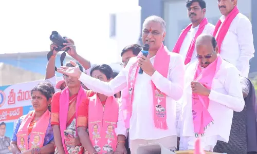 Harish Rao: కాంగ్రెస్, బీజేపీ నేతలు నోరు తెరిస్తే అన్నీ అబద్ధాలే