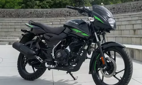Bajaj Auto : మార్కెట్లో బజాజ్ సునామీ..ప్రత్యర్థులకు చుక్కలు చూపిస్తున్న పల్సర్, ప్లాటినా
