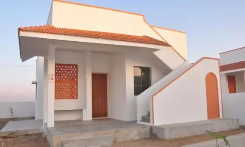 Double Bedroom Houses : తెలంగాణ పేదలకు గృహ యోగం..ఆగిపోయిన డబుల్ బెడ్‌రూం ఇళ్లపై ప్రభుత్వం క్లారిటీ