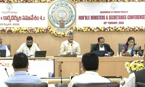 CM Chandrababu: చంద్రబాబు మార్క్ గవర్నెన్స్: అమరావతి నుంచే ప్రపంచానికి క్వాంటం కంప్యూటర్లు.. అధికారులకు సీఎం దిశానిర్దేశం!