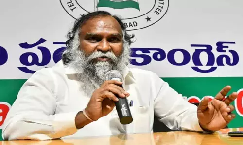జగ్గారెడ్డి వర్సెస్ పోలీసులు: ఎలక్షన్ కోడ్ వేళ నగదు పంపిణీ.. టీపీసీసీ వర్కింగ్ ప్రెసిడెంట్‌పై కేసు?