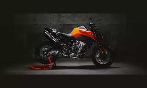 2026 KTM 790 Duke: కుర్రాళ్ల డ్రీమ్ మెషీన్ ఈజ్ బ్యాక్.. కొత్త అవతారంలో 2026 KTM 790 డ్యూక్..!