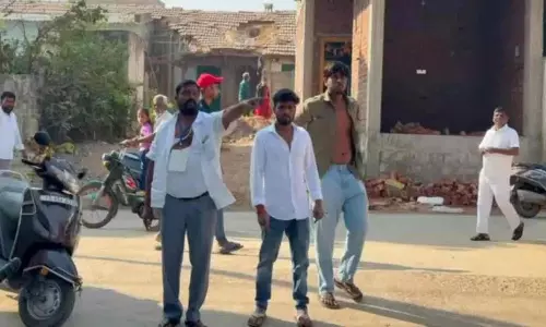 Telangana Municipal Elections 2026: తెలంగాణ మున్సిపల్ పోరు: పలుచోట్ల ఉద్రిక్తత.. అభ్యర్థుల మధ్య ఘర్షణలు, బోగస్ ఓట్ల కలకలం!