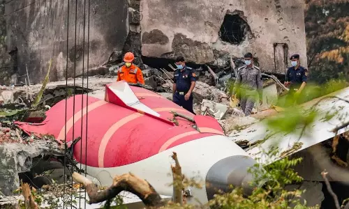 Air India : కేసు వేయమంటేనే రూ.20లక్షలు..అహ్మదాబాద్ విమాన ప్రమాద బాధితులకు ఎయిర్ ఇండియా కండీషన్