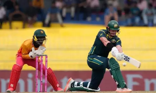 AUS vs ZIM: ప్రపంచ కప్‌లో తొలి సంచలనం.. ఆస్ట్రేలియాకు చుక్కలు చూపించిన జింబాబ్వే!