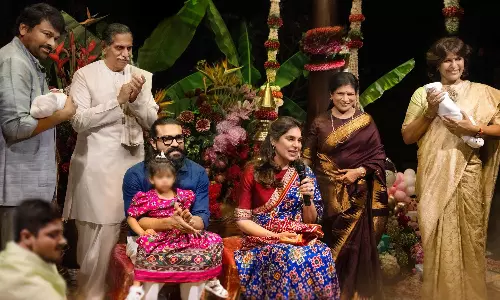 Ram Charan-Upasana: మెగా వారసుల పేర్లు ఖరారు.. కూతురికి ‘అన్వీరా దేవి’.. కుమారుడి పేరులో చిరంజీవి సెంటిమెంట్! Ram Charan-Upasana: మెగా వారసుల పేర్లు ఖరారు.. కూతురికి ‘అన్వీరా దేవి’.. కుమారుడి పేరులో చిరంజీవి సెంటిమెంట్!