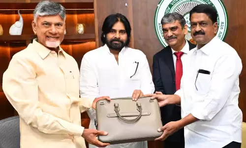 AP Budget 2026: ఏపీ బడ్జెట్‌కు కేబినెట్ గ్రీన్ సిగ్నల్.. అసెంబ్లీలో ప్రవేశపెట్టనున్న మంత్రి పయ్యావుల కేశవ్..!