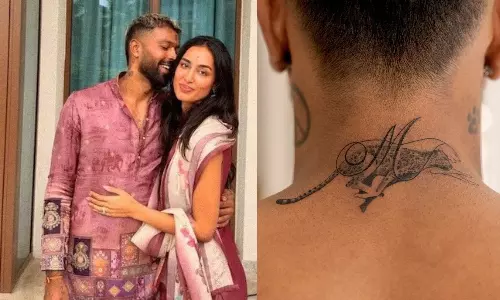 Hardik Pandya: మహికా శర్మకు వాలెంటైన్స్ డే గిఫ్ట్.. హార్దిక్ పాండ్య కొత్త టాటూ వెనుక భావోద్వేగ కథ! Hardik Pandya: మహికా శర్మకు వాలెంటైన్స్ డే గిఫ్ట్.. హార్దిక్ పాండ్య కొత్త టాటూ వెనుక భావోద్వేగ కథ!